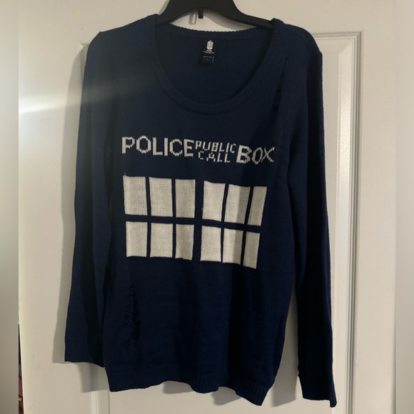 Doctor Who TARDIS Girls Sweater - Picture 3 of 8